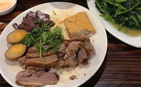 餐飲店年會精彩發言稿 餐飲店年會精彩發言稿簡短