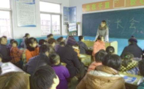 初二數學老師在家長會發言稿 初二數學老師在家長會發言稿范文