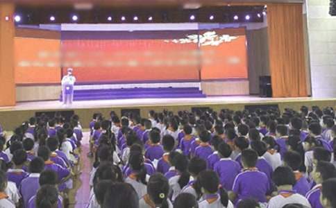 初中散學典禮主持人串詞 初中散學典禮主持人串詞范文