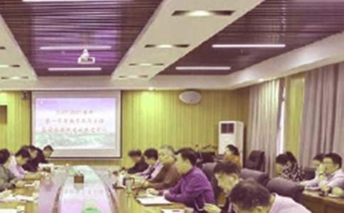 教務處期末表彰大會發言稿 期中表彰教務主任表彰發言稿