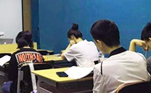 期中考試表彰校長發言稿 期中考試表彰校長發言稿簡短