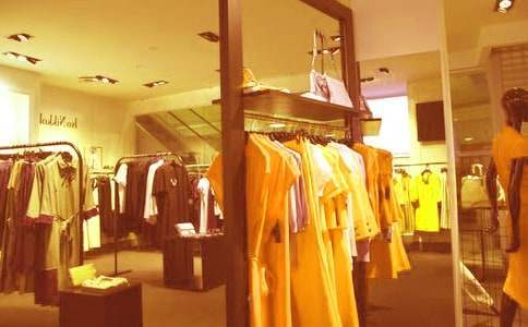 服裝銷售的工作總結 服裝銷售的工作總結范文