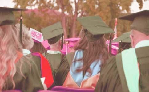 大學畢業生個人自我鑒定 大學畢業生個人自我鑒定300字