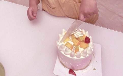 六一親子游戲活動方案 50個室內趣味游戲活動